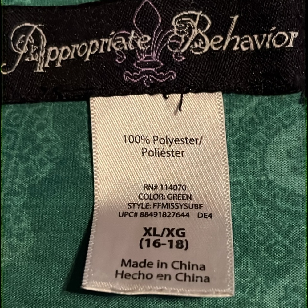 Appropriate Behavior Butterfly Top - Picture 15 of 16